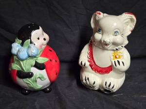 lot 380 image: Ladybug and Mouse Cookie Jars