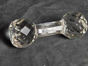lot 111 image: Crystal Glass Dumbbell Knife Rest