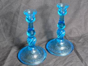 lot 164 image: Pair of Vintage Blue Depression Glass Candlestick Holders
