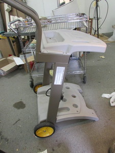 lot 23 image: Yard and Garden Tool Cart