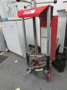 lot 52 image: Branick Strut Spring Compressor