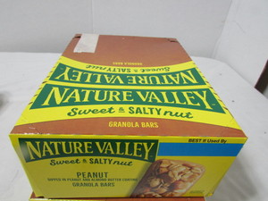 lot 131 image: Granola Bars