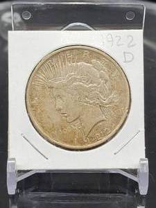1922-D U.S. Mint Peace Silver Dollar