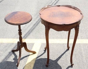 French Early 1900s Hard Carved Mahogany() Side End Center Table Plant Stand...