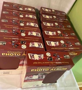 lot 100 image: Large Lot of Photo Albums