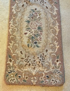 lot 31 image: Petite Pastel Vintage Accent Rug