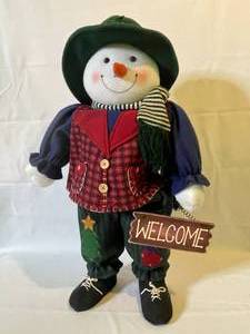 lot 173 image: Fun Plush Welcome Snowman