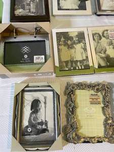 lot 178 image: Assorted Picture Frame Lot