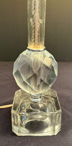 lot 85 image: Pair of Gorgeous Vintage Glass Lamps