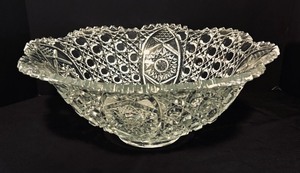 lot 97 image: Four Vintage Crystal and Clear Glass Serving Bowls