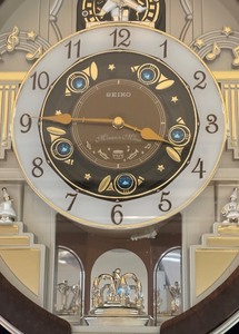 lot 250 image: Stunning Seiko Melodies & Motion Clock