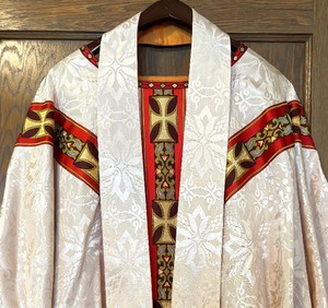 lot 254 image: Catholic Priest Chasuble Vestment Robe