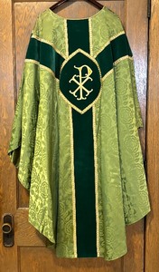 lot 255 image: Catholic Priest Chasuble Vestment Robe