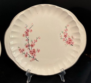 lot 261 image: W.S. Georg Platters, Plate and Bowl