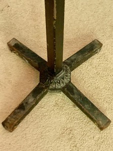 lot 227 image: Vintage Metal Coat Rack