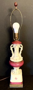 lot 228 image: Pretty Vintage Lamp - No Shade