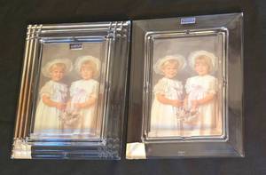 lot 22 image: Elegant Photo Frame Grouping, Including Marquis and Lenox Options