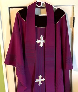 lot 370 image: Catholic Priest Chasuble Vestment Robe by Theological Threads