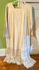 lot 382 image: Four White Ceremonial Robes