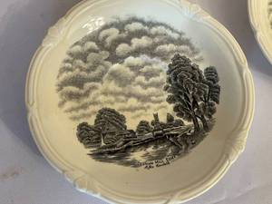 lot 445 image: Five Vintage Grindley England Plates