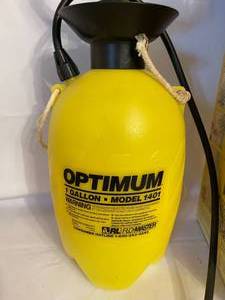 lot 448 image: Optimum One Gallon Yard and Garden Sprayer in Original Box
