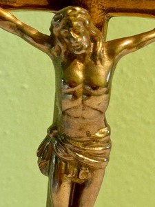 lot 172 image: Vintage Brass Crucifix