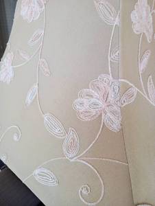 lot 67 image: Vintage Floral Table Lamp