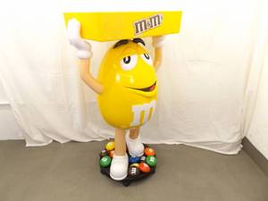 lot 8 image: Peanut M&ampM Rolling Store Display