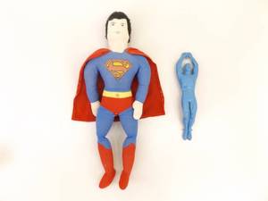 lot 32 image: Vintage 1970s Knickerbocker Superman Doll and Hasbro Flying Superman