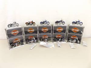 lot 34 image: Lot of 10 in Original Boxes Maisto 118 Harley Davidson Die Cast