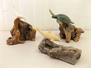 lot 39 image: Lot of 3 John Perry Sea Life Sculptures