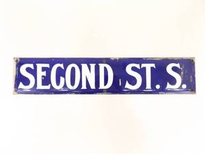 lot 43 image: Antique 1920s Porcelain SECOND ST. S. Street Sign
