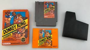 lot 4 image: 1988 NES DONKEY KONG CLASSICS Game In Original Box