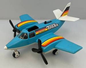 lot 45 image: 1979 Tonka Hand Commander Airplane (One Prop Tip Fixed)