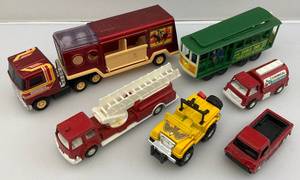 lot 69 image: Misc. Vintage Miniature Die-Cast Cars