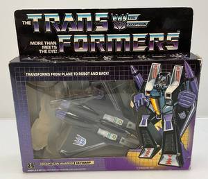 lot 77 image: 1984 G1 Decepticon Warrior SKYWARP With Original Box (Some Missles Missing)