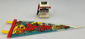 lot 91 image: 1970s Buddy L Auto Action Fill-R-UP (TEXACO) Gas Pump & Daytona Beach Pennant 14 12 x 5