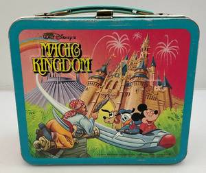 lot 93 image: 1979 Aladdin Walt Dinsey Magic Kingdom Metal Lunchbox (NO THERMOS)