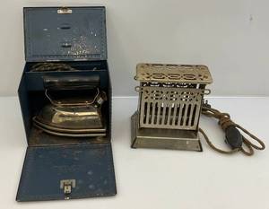 lot 154 image: Vintage Electric SUNBEAM Iron In Original Metal Box & Vintage Hotpoint Toaster