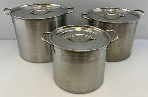 lot 205 image: Stainless Steel Kettles With Lid