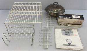 lot 211 image: Misc. Vintage Items