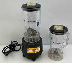 lot 221 image: Waring Commercial Margarita Madness Blender