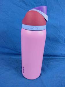 lot 247 image: New Owala 32oz FreeSip Stainless Steel Water Bottle