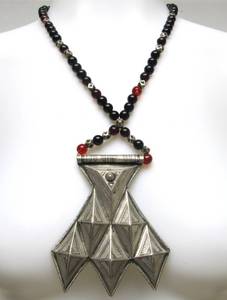 lot 16 image: Awesome Large Old Tuareg Hand of Fatima Pendant Necklace