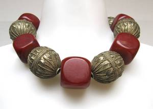 lot 22 image: HUGE Old Vintage Beaded Yemeni Bedouin Necklace