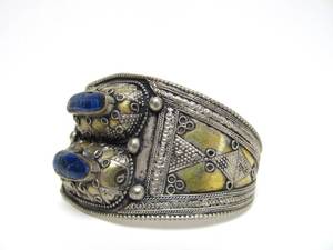 lot 41 image: Lovely Vintage Turkmen Cuff Bracelet wLapis