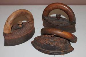 lot 24 image: Lot of 3 Antique Irons