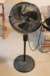 lot 64 image: Commercial Shop Fan