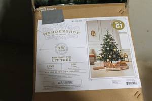lot 84 image: Wonder Shop Artificial Christmas Tree