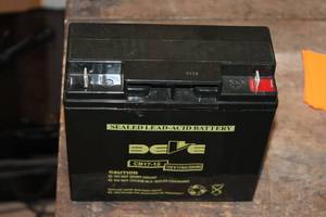 lot 105 image: Sealed Lead-Acid Battery